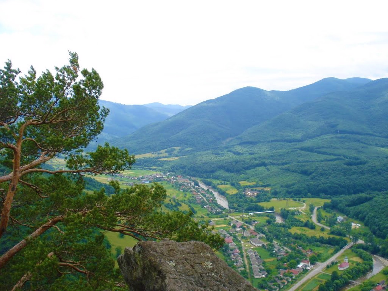Село Підполоззя