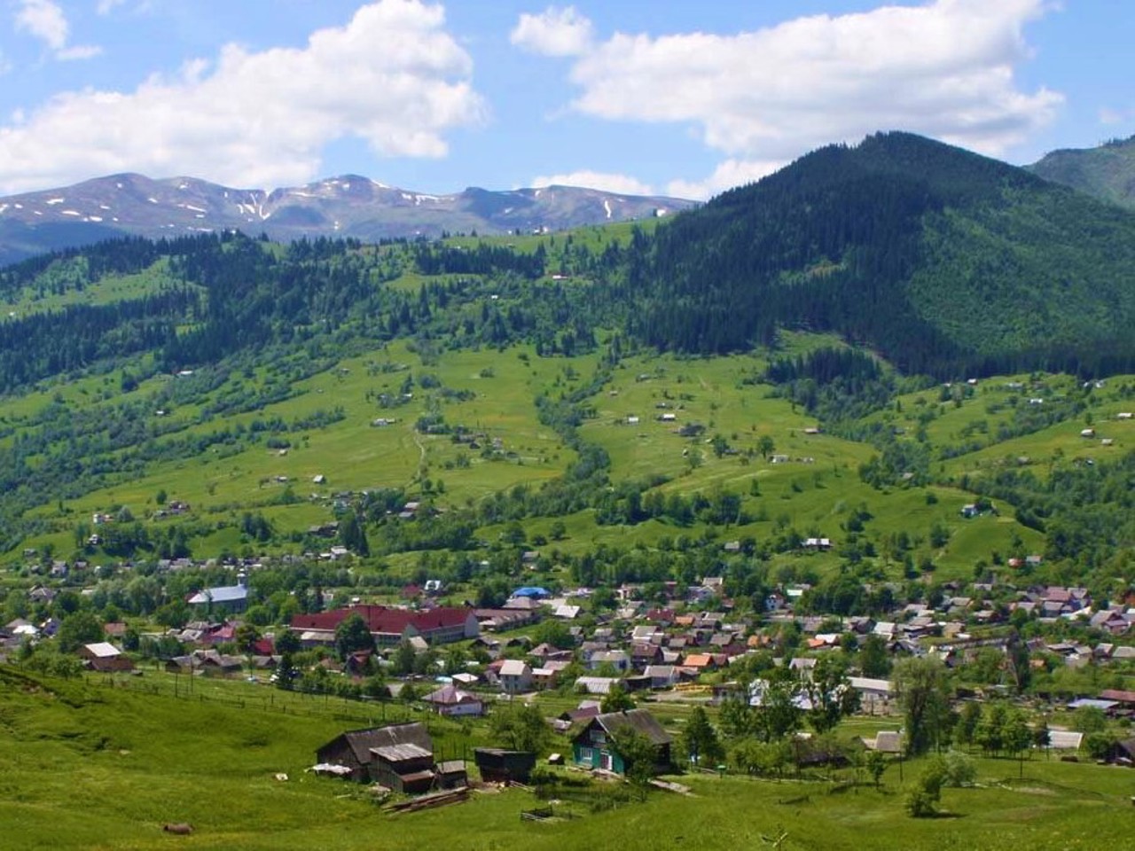 Селище Ясіня
