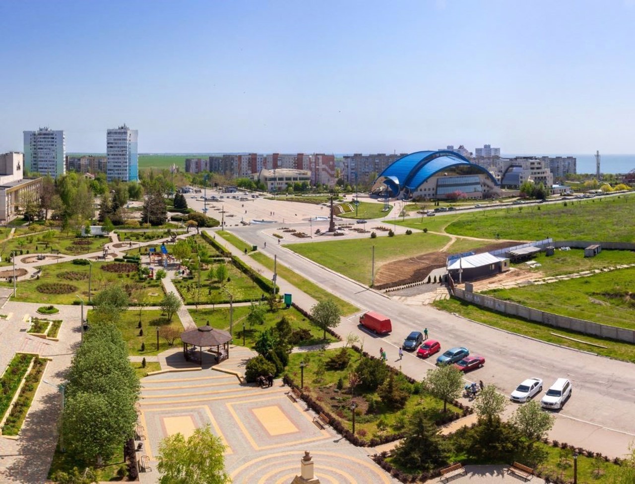 Місто Південне