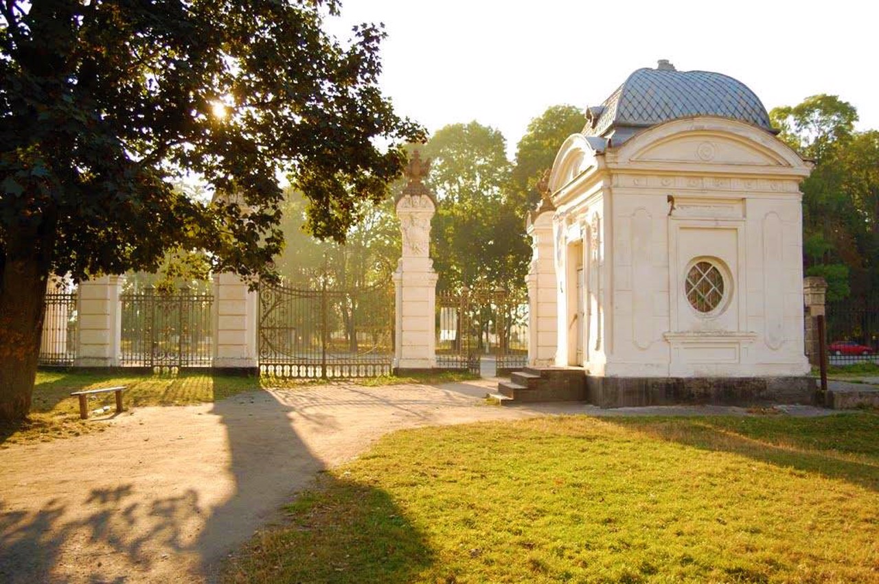 Селище Антоніни