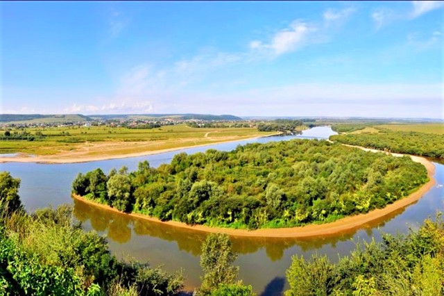 Село Мариямполь