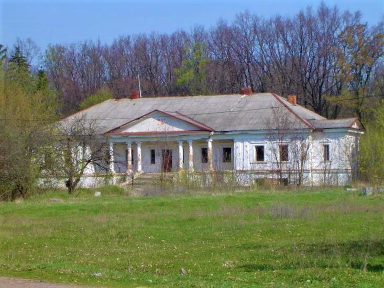 Brovky Pershi village