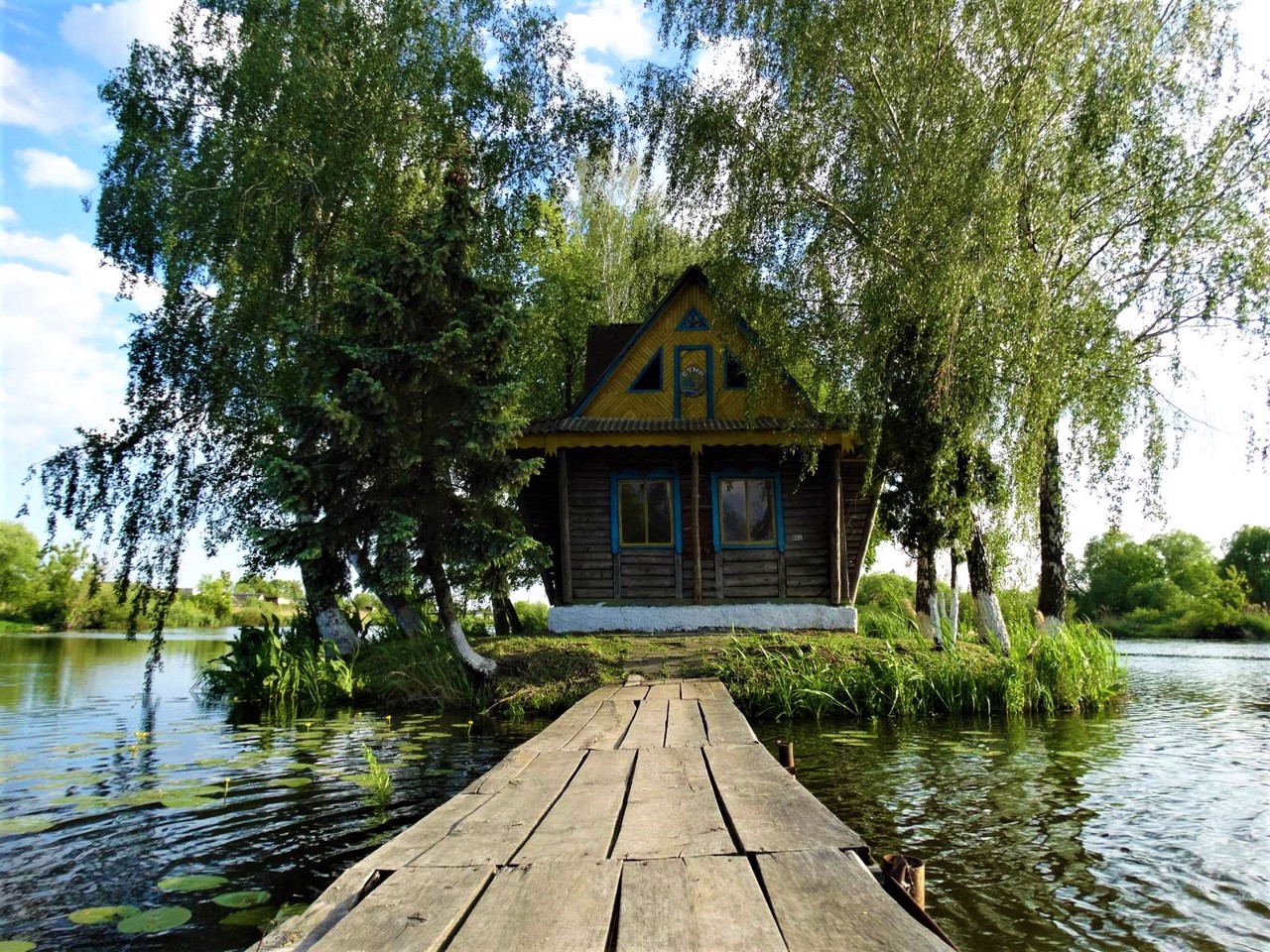 Staryi Solotvyn village