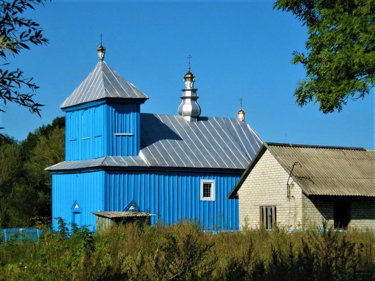 Ostrivya village