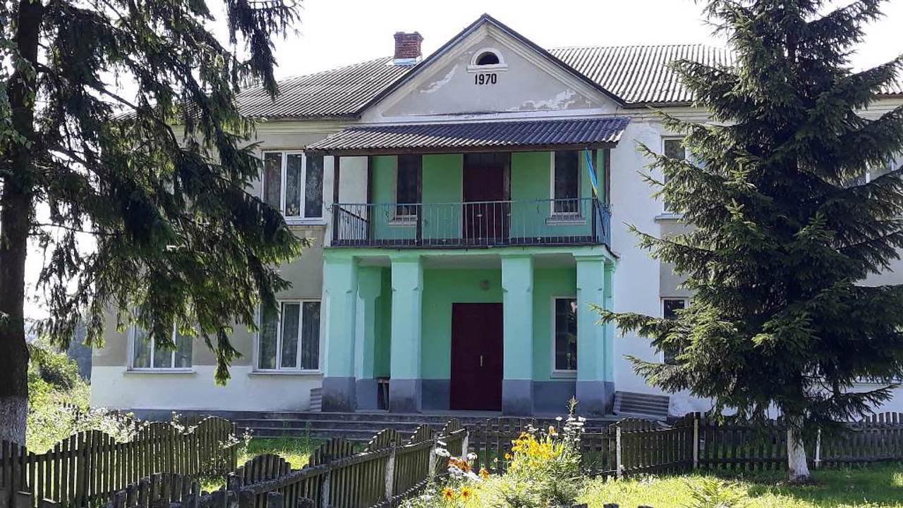 Yushkivtsi village