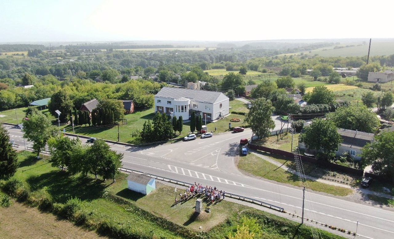 Lehedzyne village