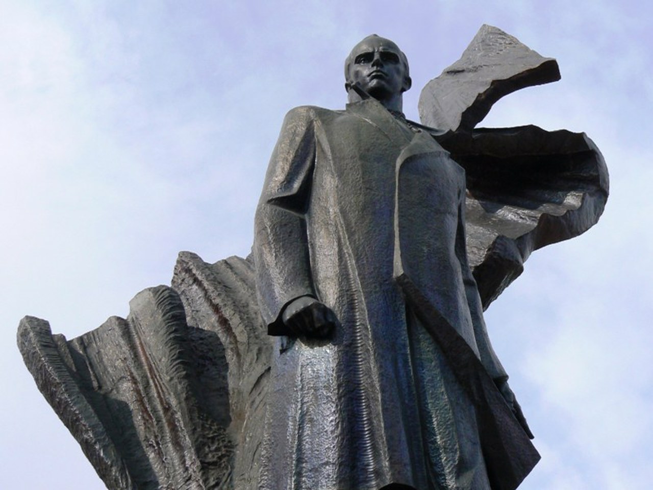 Пам'ятник Степану Бандері, Тернопіль