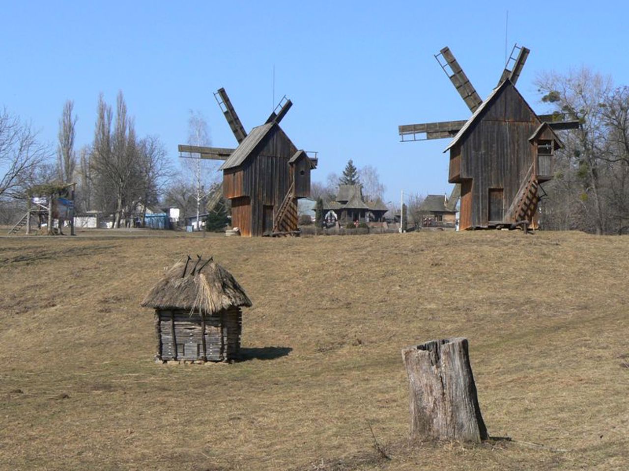 Chernivtsi Regional Folk Architecture and Life Museum