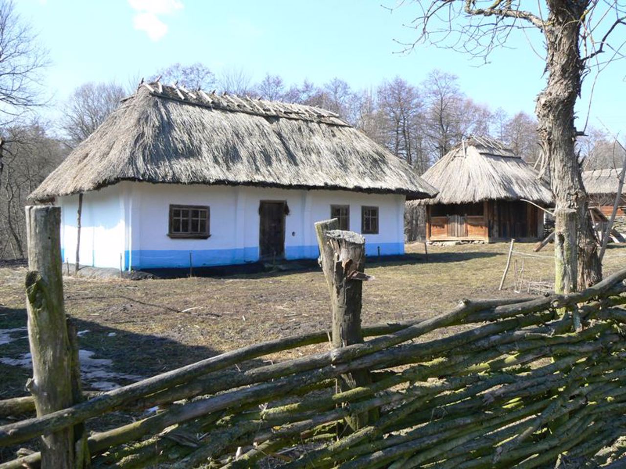 Chernivtsi Regional Folk Architecture and Life Museum