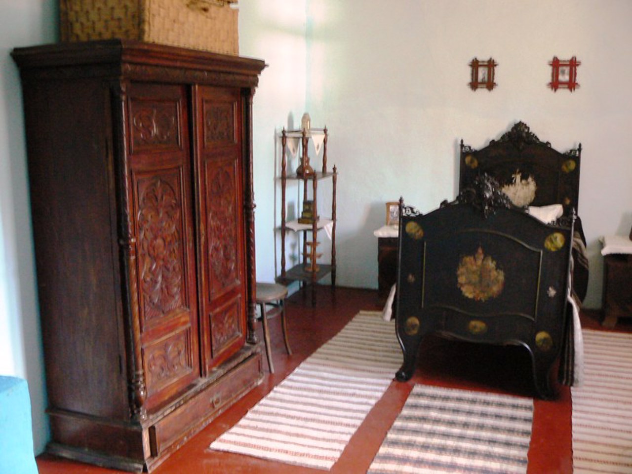 Chernivtsi Regional Folk Architecture and Life Museum