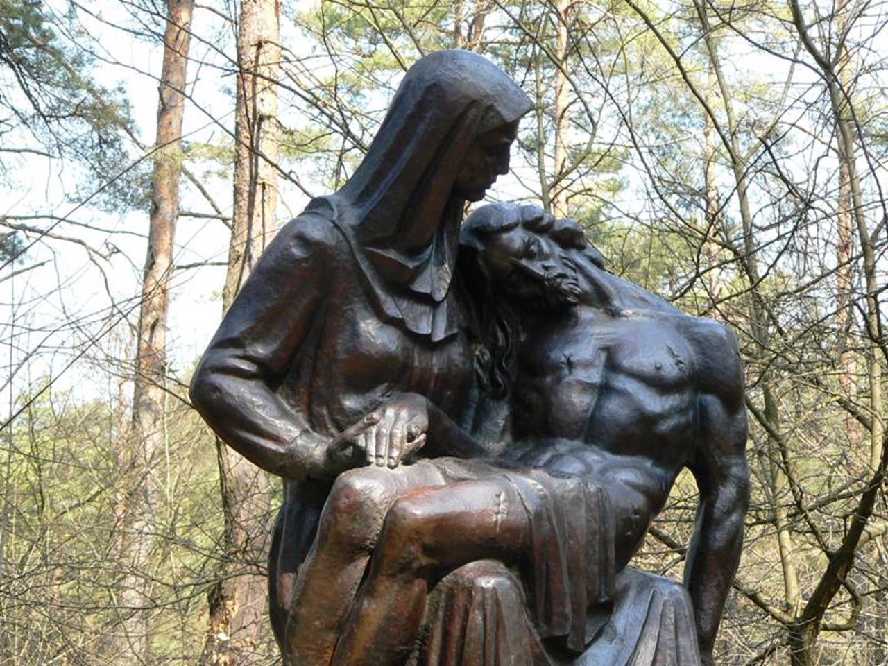 Страдецька печера, Страдч