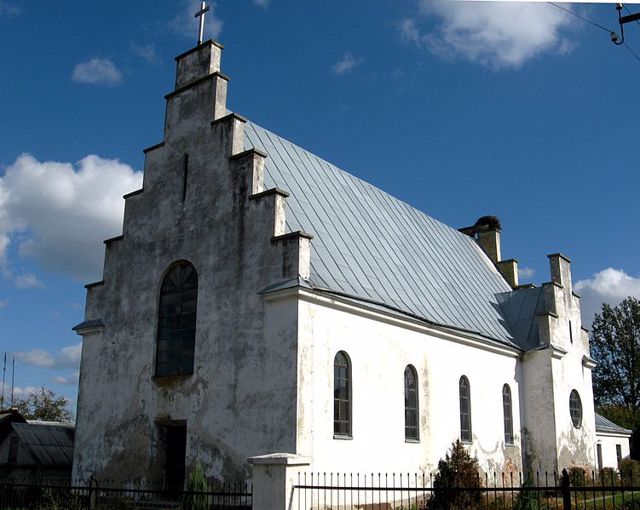 Преображенський костел, Маневичі