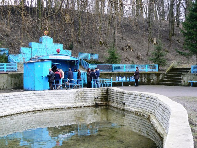 Джерело Святого Миколая, Гільча Перша