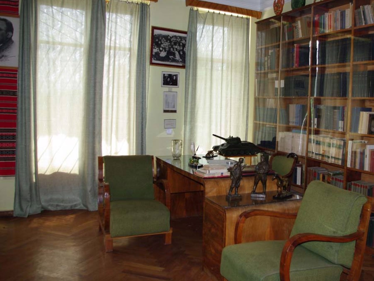 Museum "Literary and Artistic Pliuty"