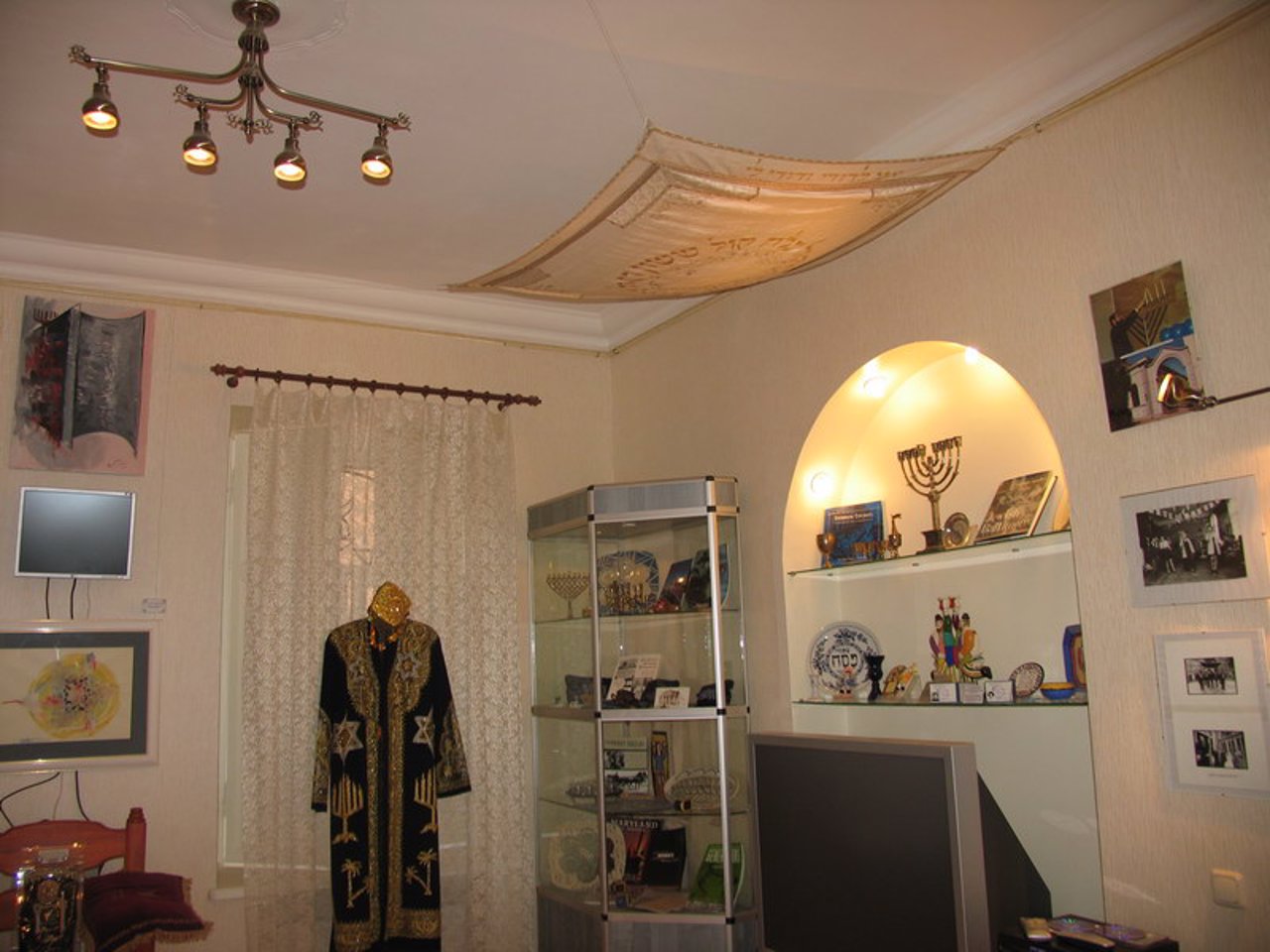 History of Odesa Jews Museum "Migdal-Shorashim"