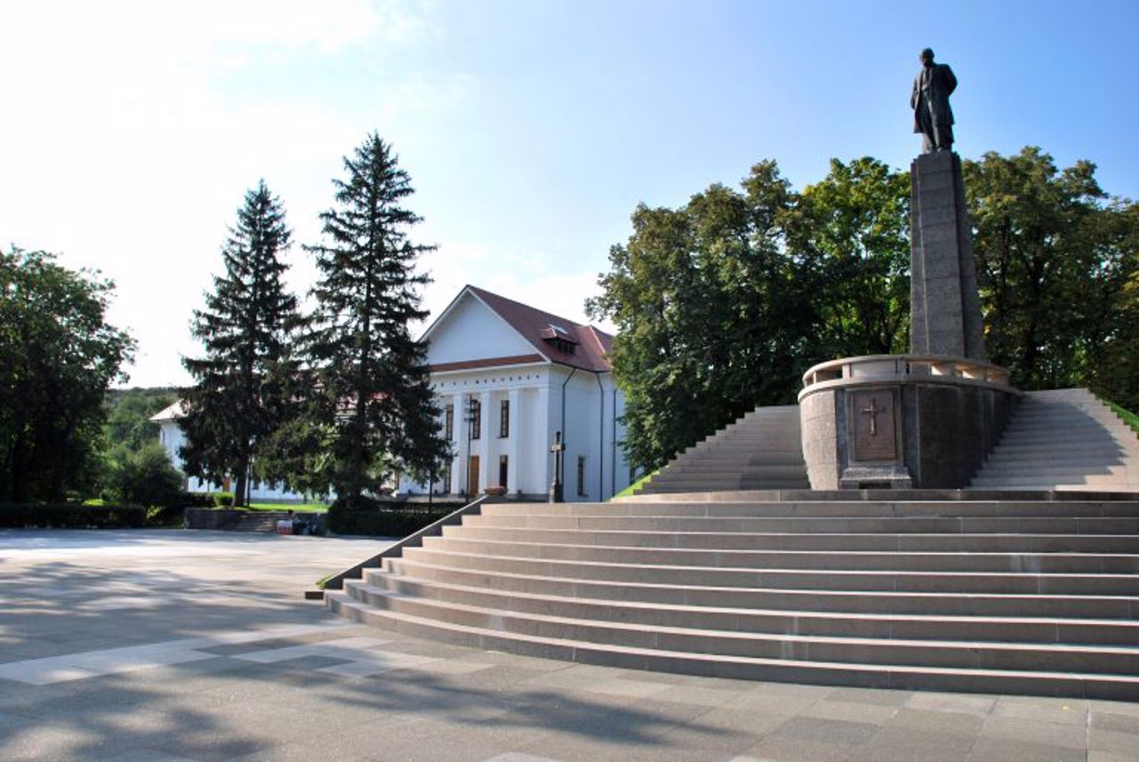 Шевченковский национальный заповедник "Тарасова гора", Канев