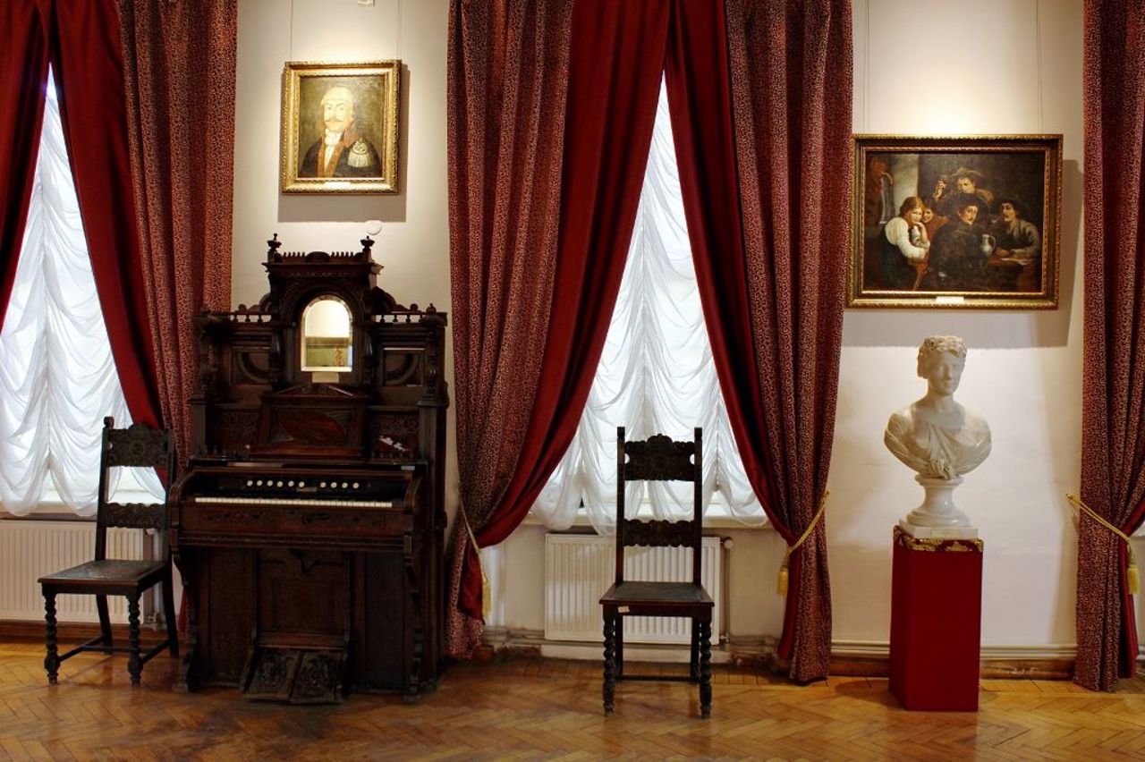 Art Gallery, Kamyanets-Podilskyi