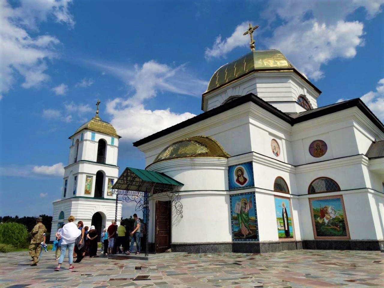 Затоплена церква, Ржищів