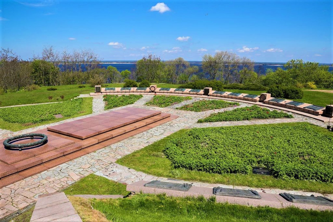 Memorial "Bukryn bridgehead", Balyko-Shchuchynka