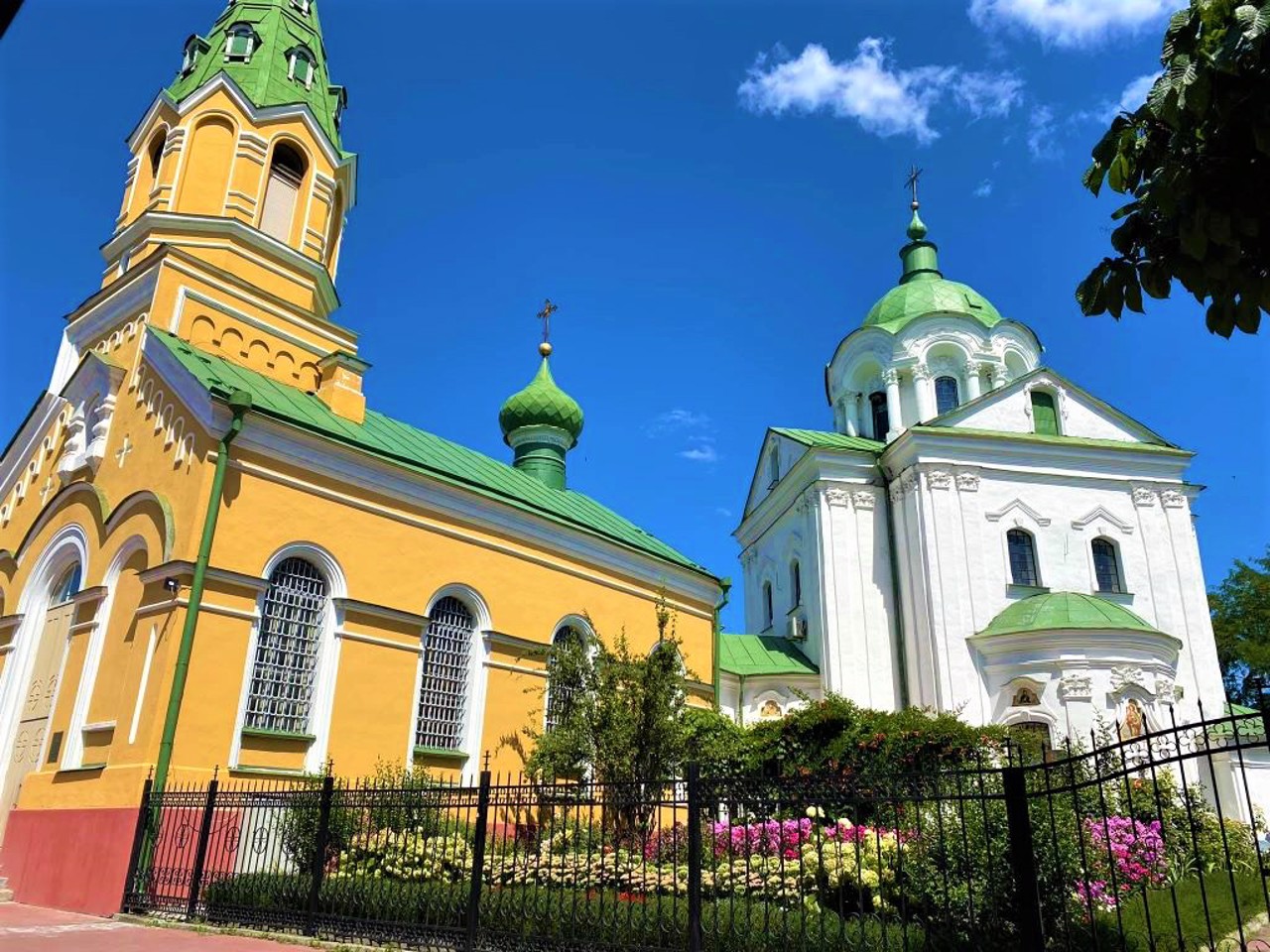 Saint Nicholas Naberezhny Church, Kyiv