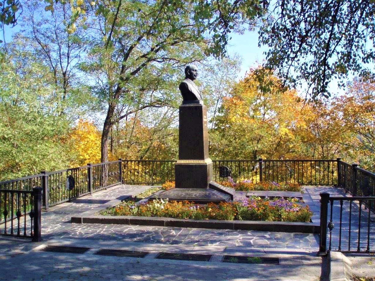 Болдині гори, Чернігів