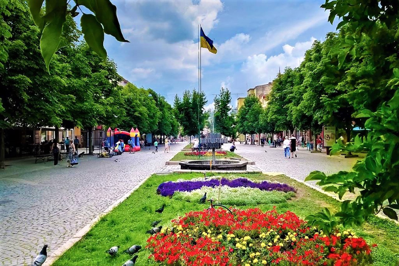Площа Кирила і Мефодія, Мукачево