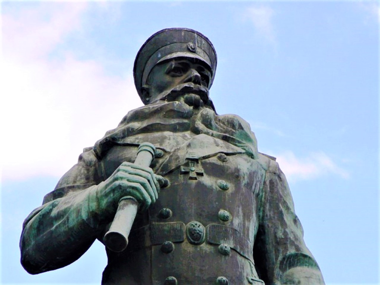 Admiral Makarov Monument, Mykolaiv