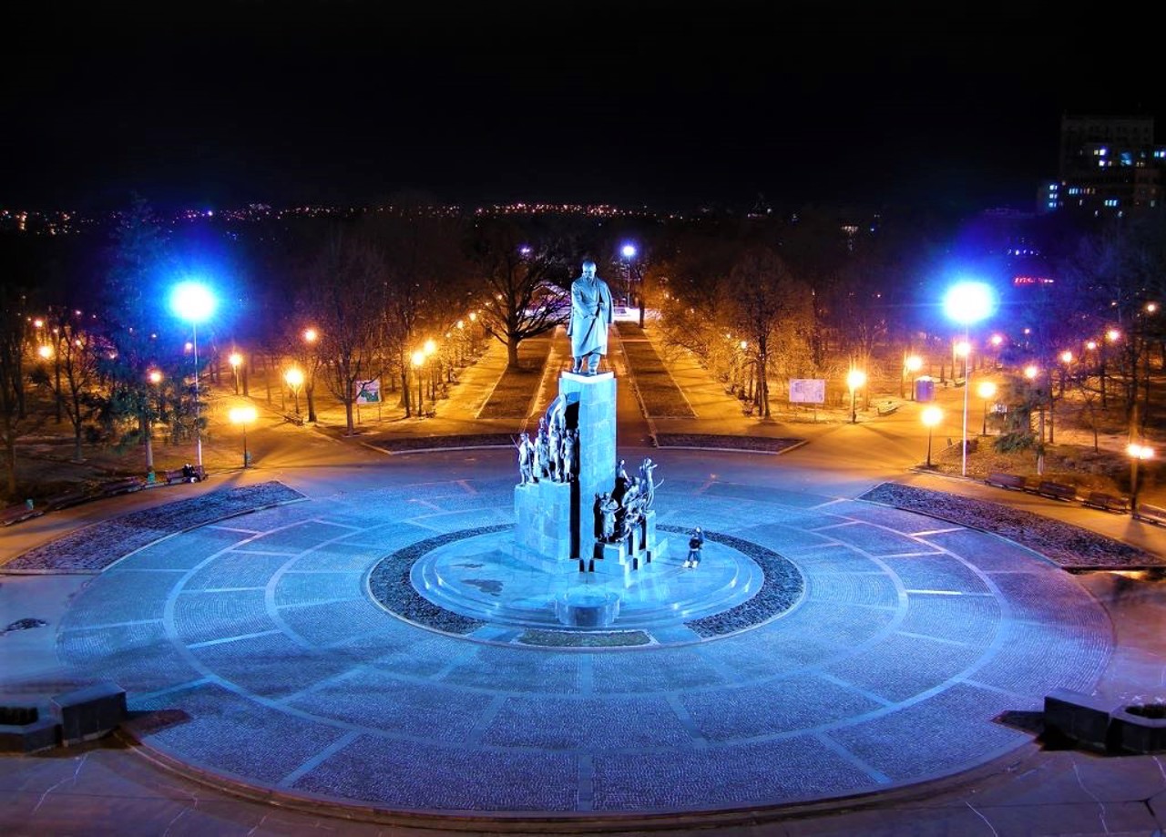 Пам'ятник Тарасові Шевченку, Харків