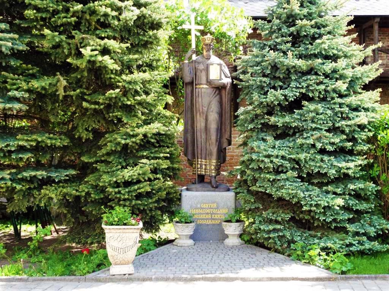 Святогорский Зимненский монастырь, Зимнее