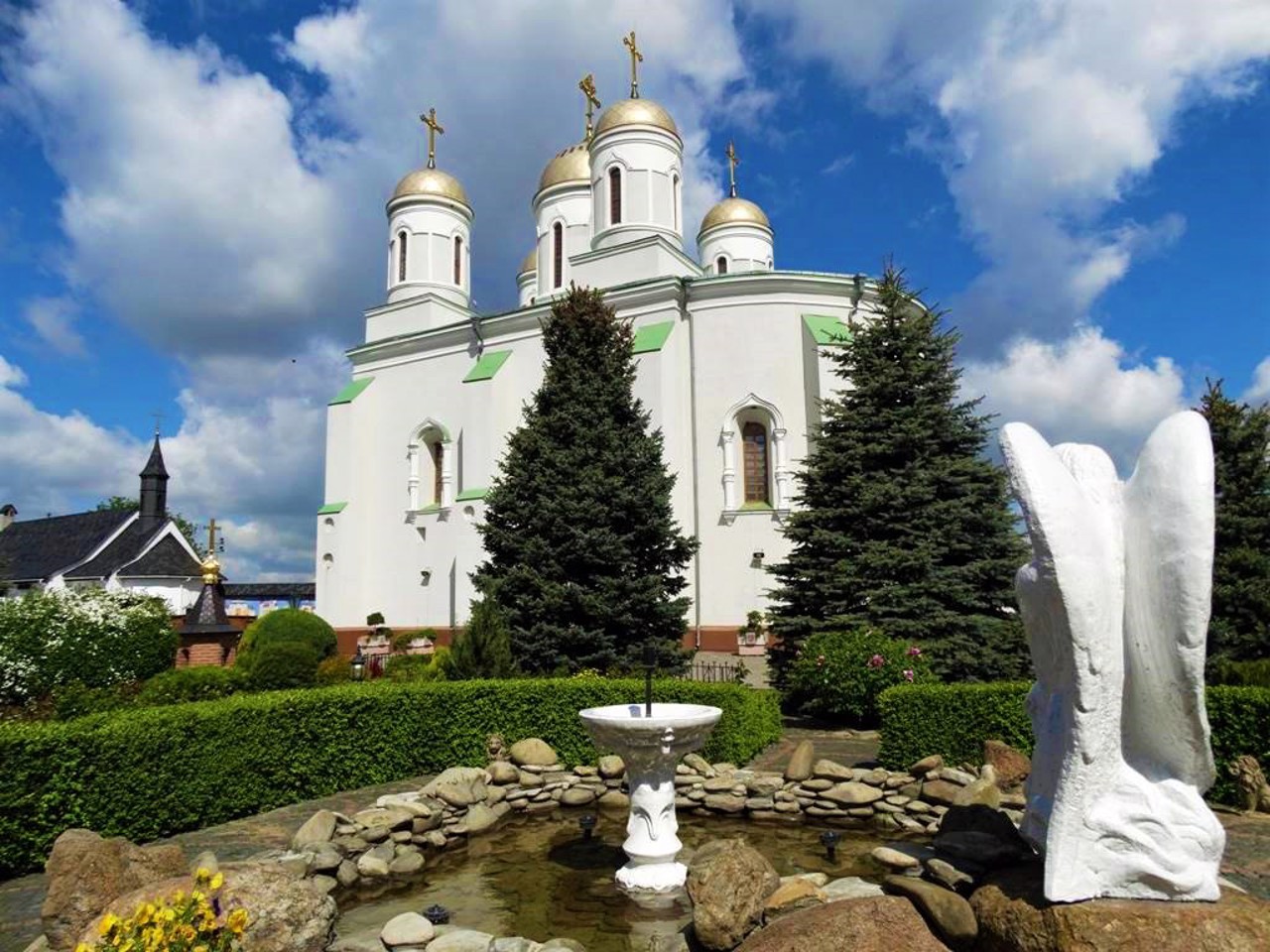 Святогорский Зимненский монастырь, Зимнее