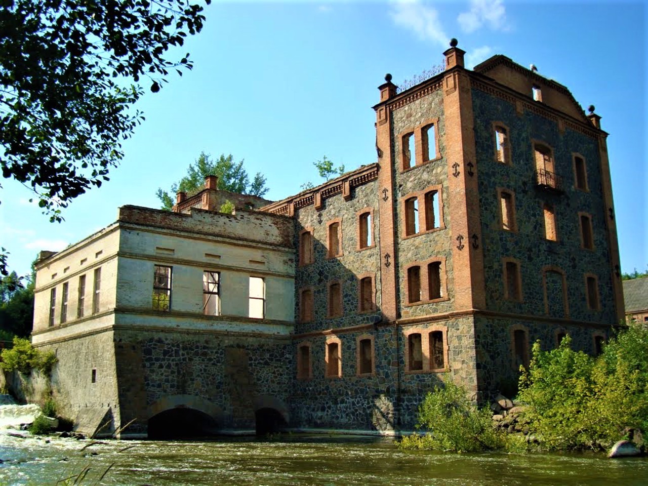 Водяний млин, Сокілець