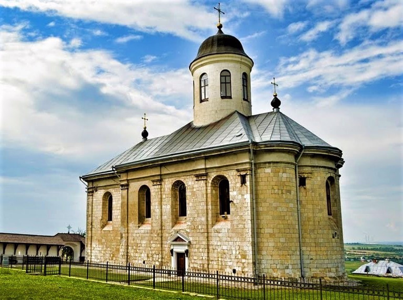 Assumption Church, Krylos