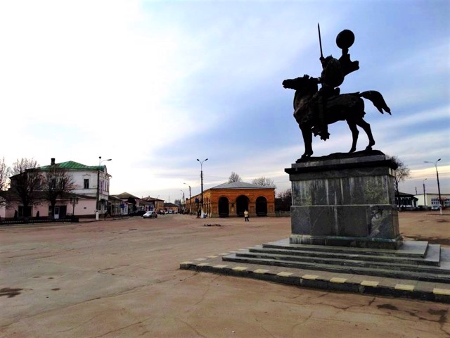 Базарна площа, Новгород-Сіверський