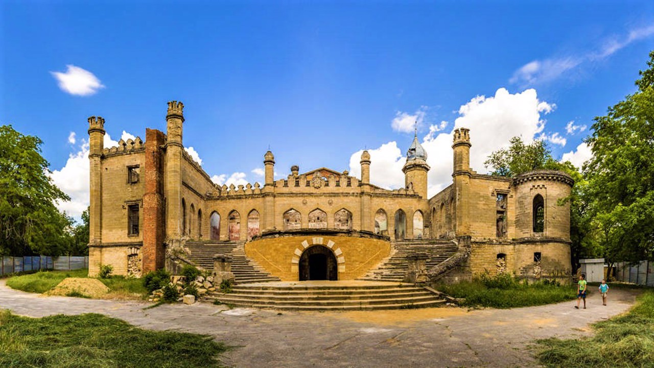 Палац-садиба Курісів, Покровське
