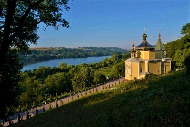 Вознесенська церква, Вишнівець