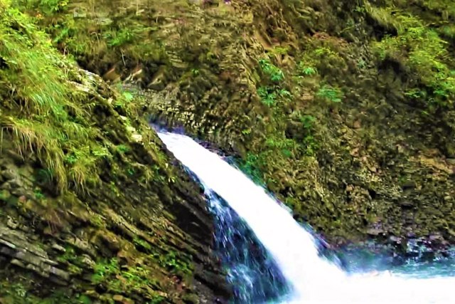 Черниківський водоспад, урочище Черник