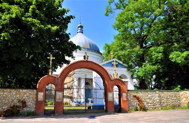 Петропавлівська церква, Світязь