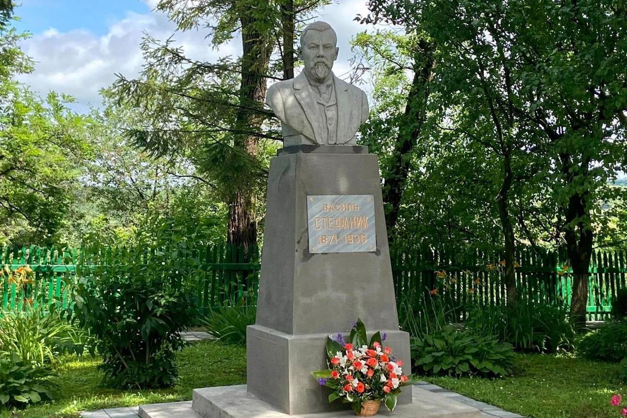 Музей Василя Стефаника, Русів