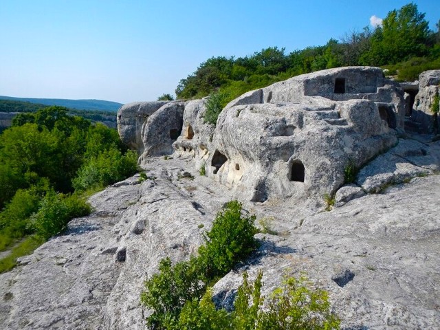 Ескі-Кермен, Красний Мак