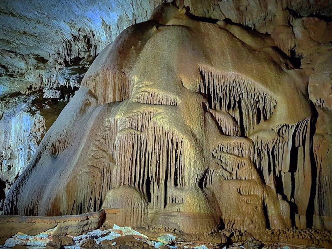 Marble Cave, Mramorne