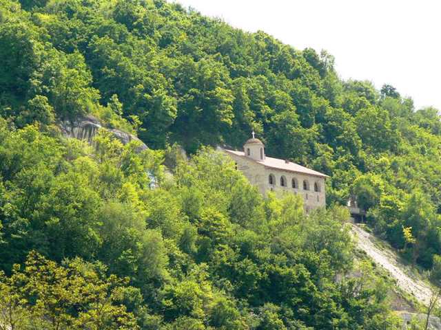 Лядівський Усікновенський скельний монастир, Лядова