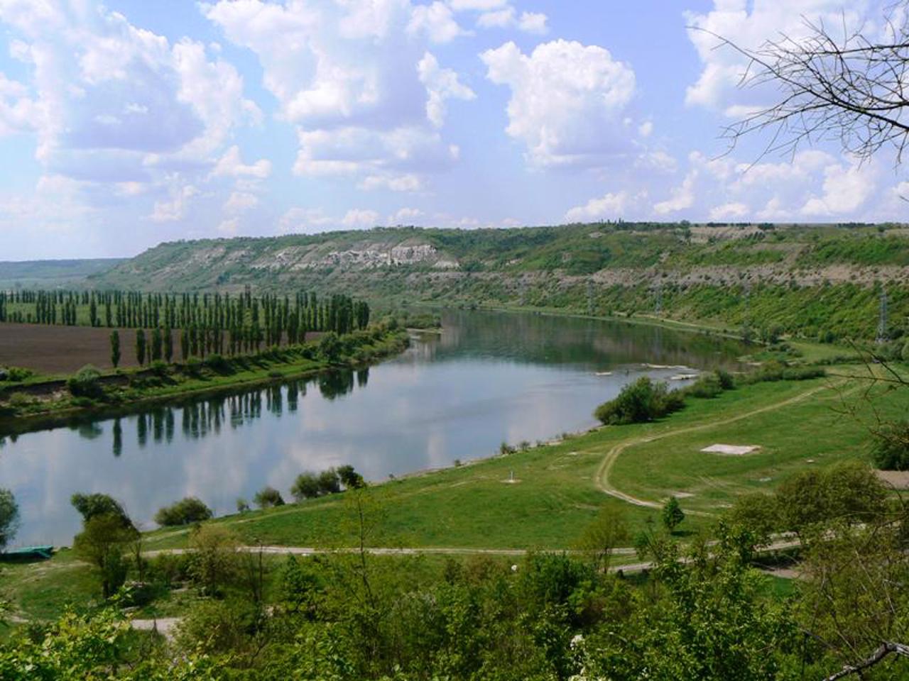 Лядівський скельний монастир, Лядова