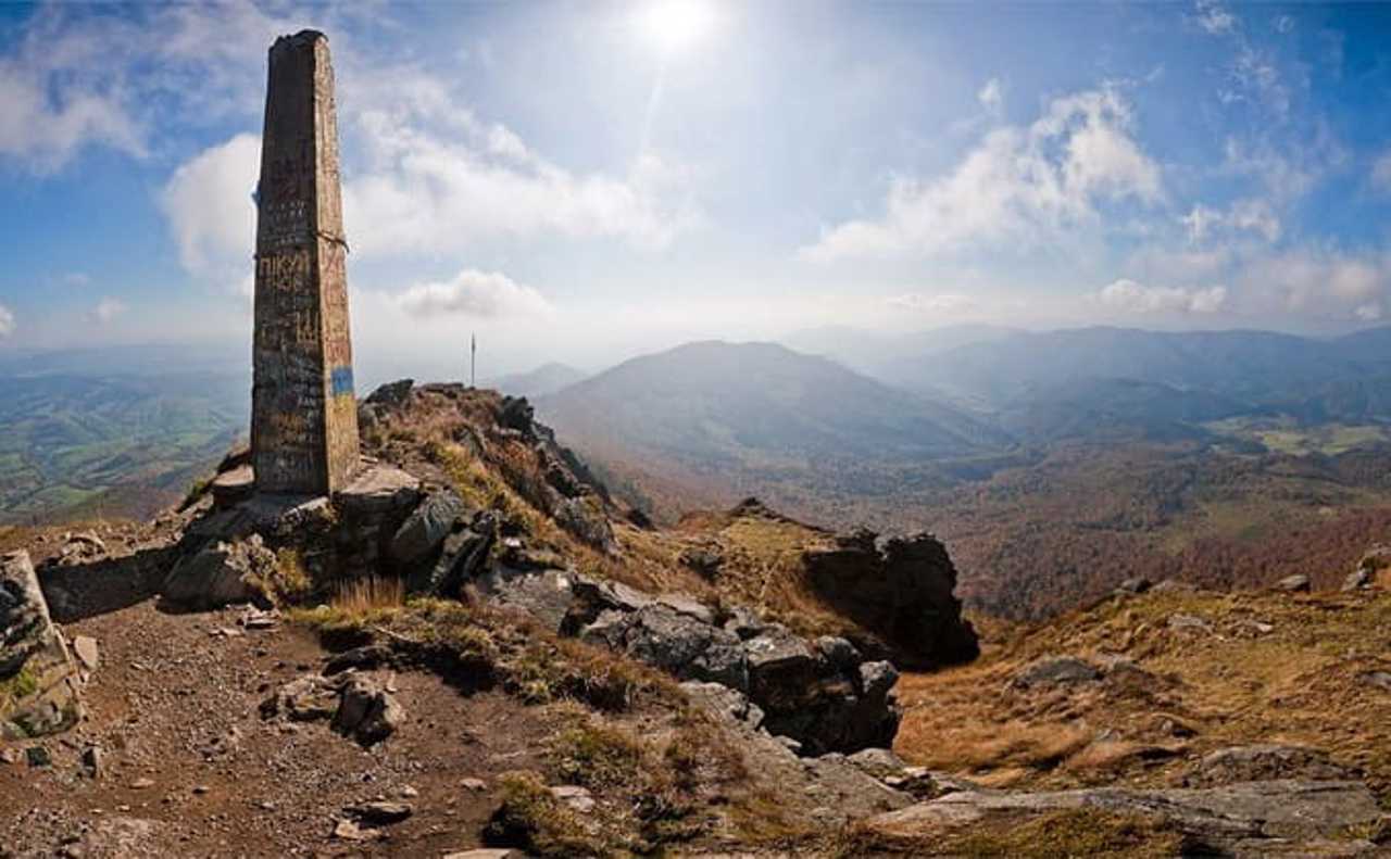 Гора Пікуй, Біласовиця