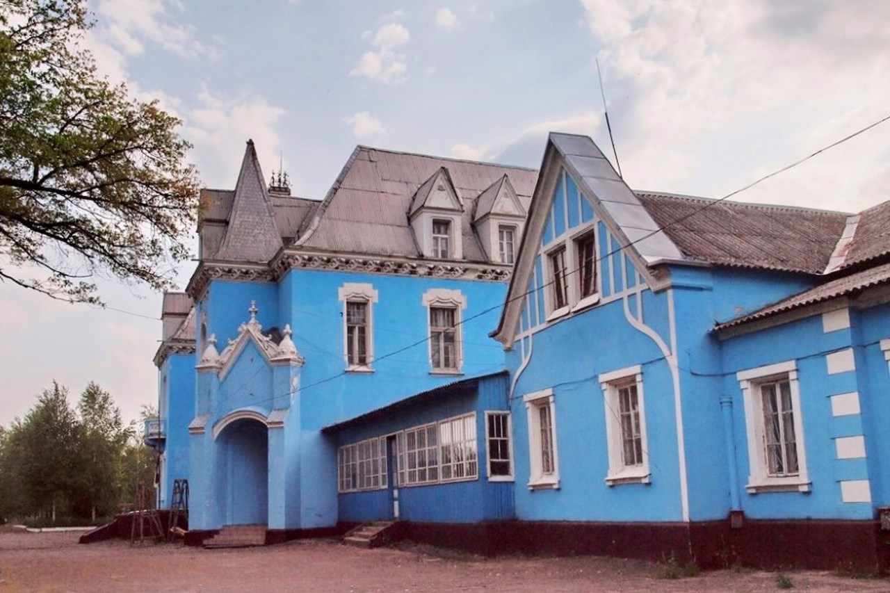 Палац Куріса, Ісаєве