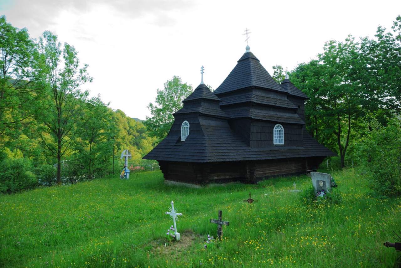 Церква Святого Михаїла, Ужок