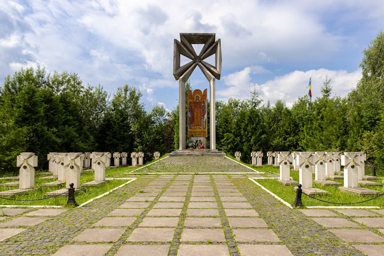 Меморіал воякам УСС, Тухля