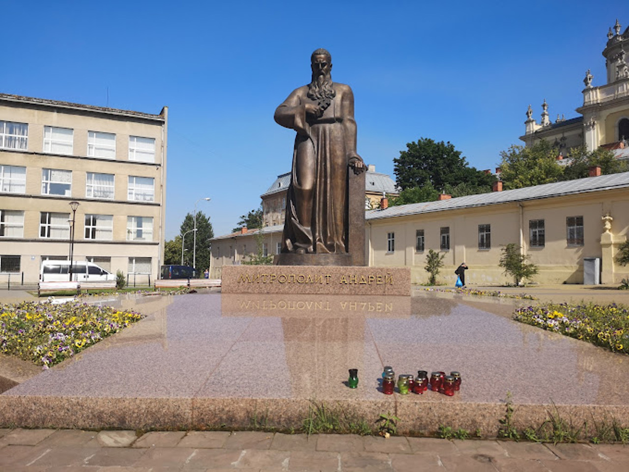 Пам'ятник митрополиту Шептицькому, Львів