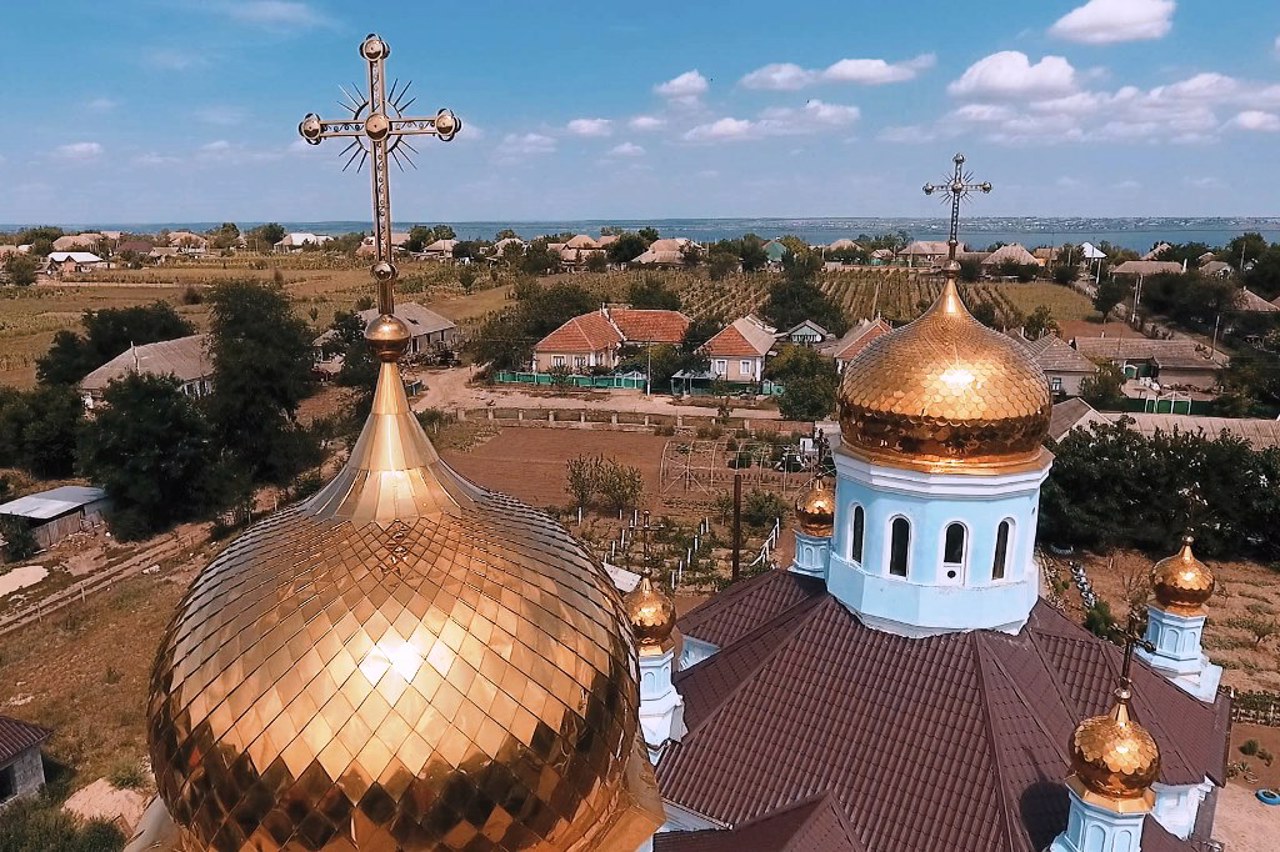 Свято-Успенська церква, Котловина
