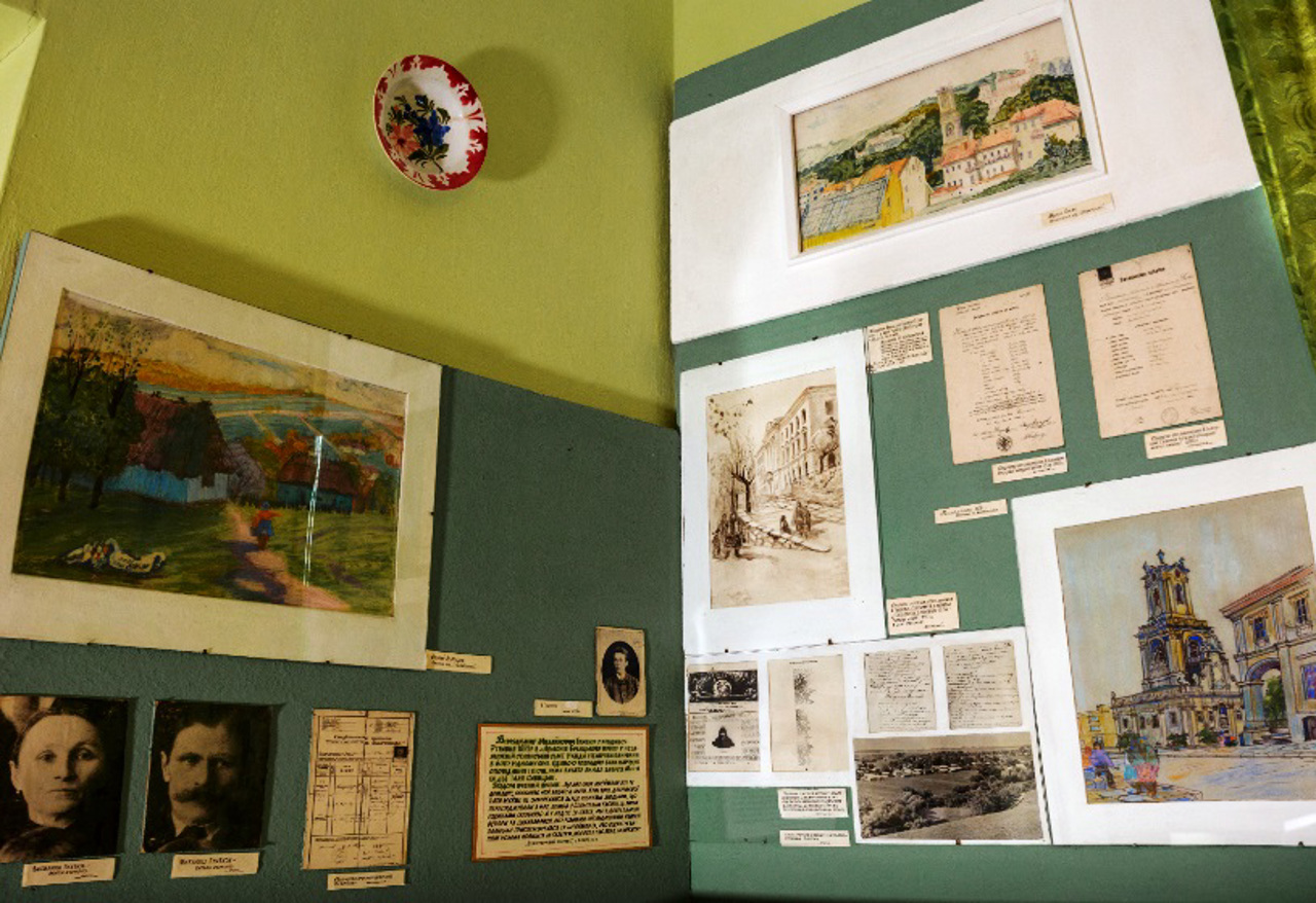 Volodymyr Hnatyuk Museum, Velesniv