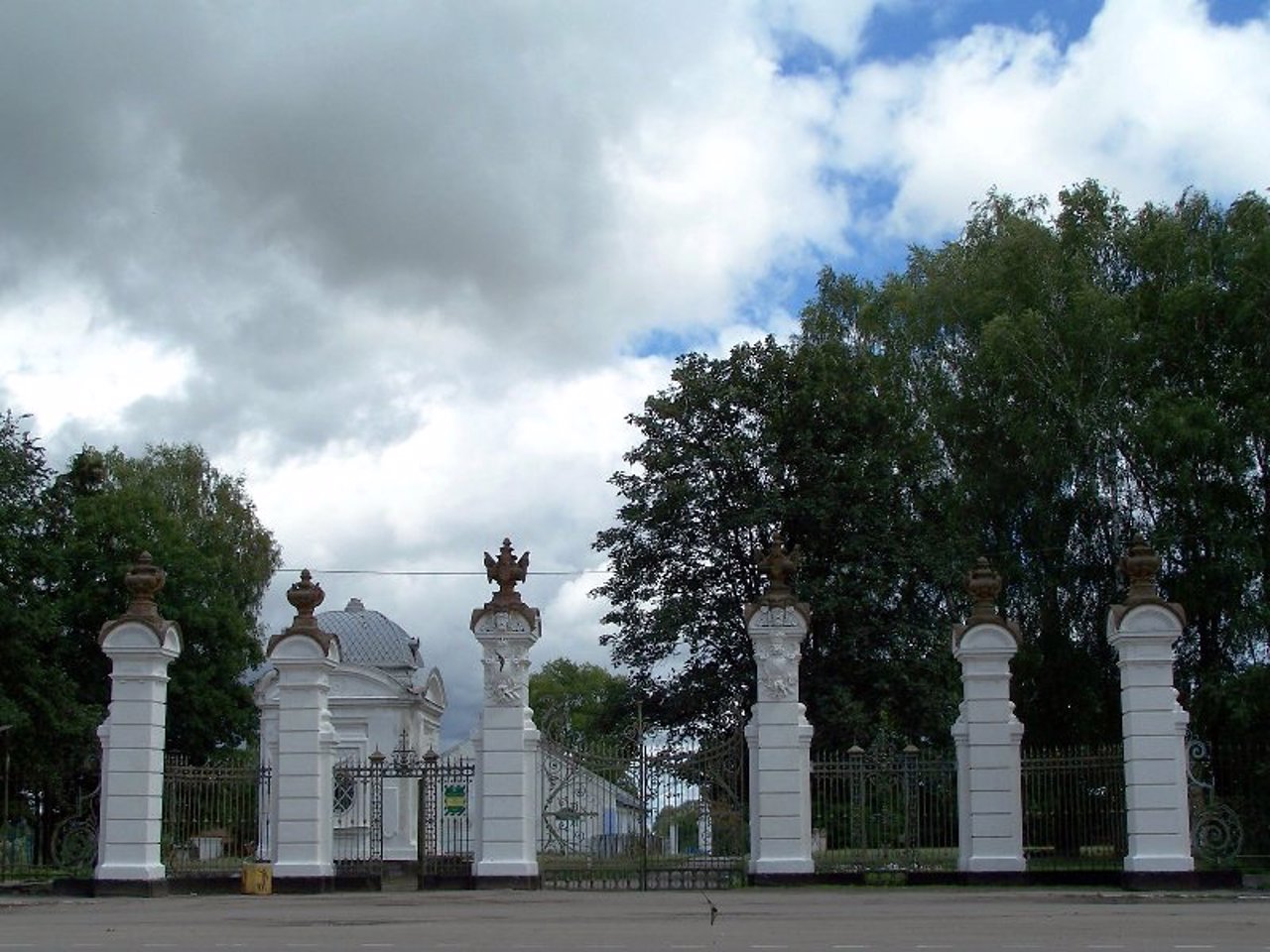 Садиба Сангушків-Потоцьких, Антоніни